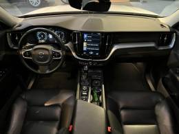 VOLVO - XC60 - 2019/2020 - Branca - R$ 182.900,00