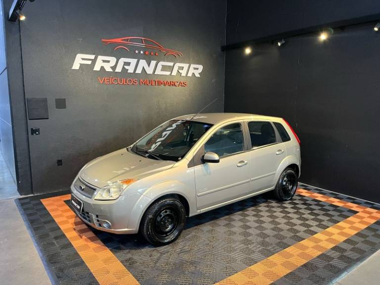 FORD - FIESTA - 2009/2009 - Prata - R$ 24.900,00