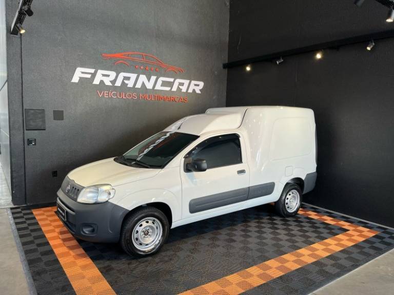 FIAT - FIORINO - 2020/2021 - Branca - R$ 83.900,00