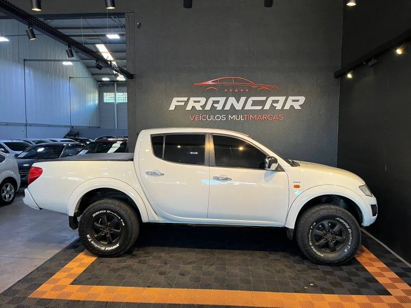 MITSUBISHI - L200 TRITON - 2012/2012 - Branca - R$ 124.900,00
