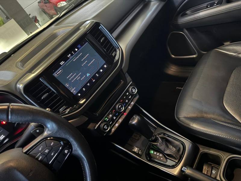 FIAT - TORO - 2021/2022 - Prata - R$ 133.900,00