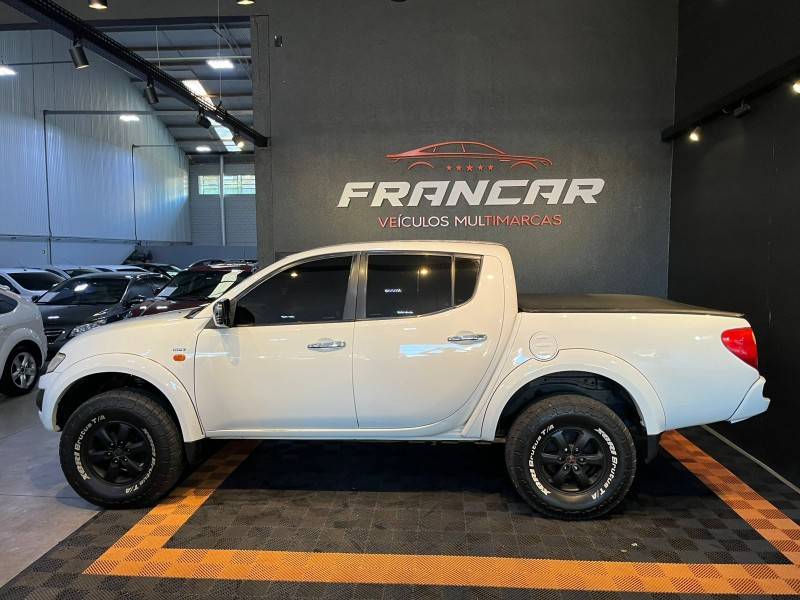 MITSUBISHI - L200 TRITON - 2012/2012 - Branca - R$ 124.900,00