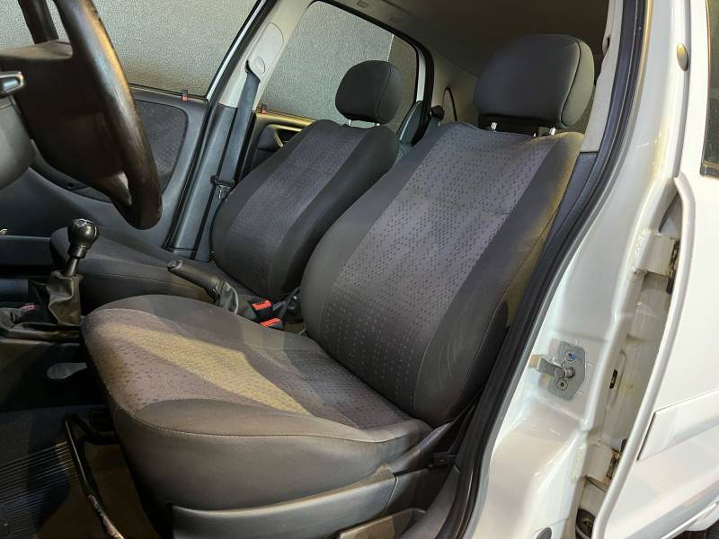 CHEVROLET - CORSA - 2010/2010 - Branca - R$ 32.900,00