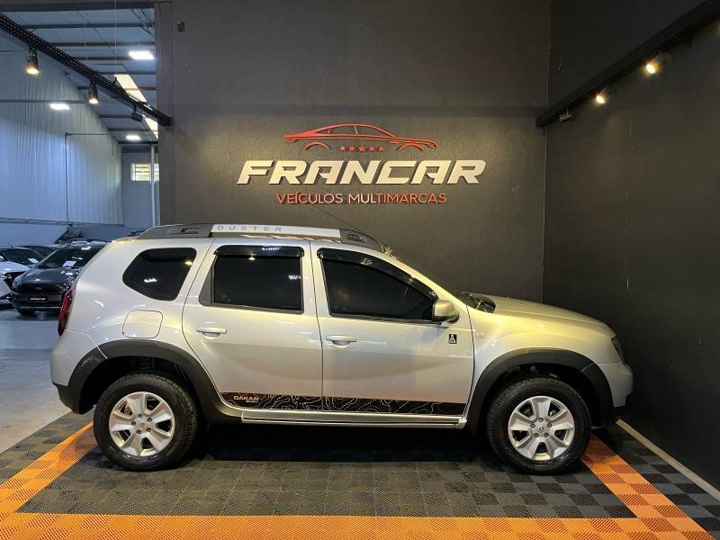 RENAULT - DUSTER - 2015/2016 - Prata - R$ 65.900,00