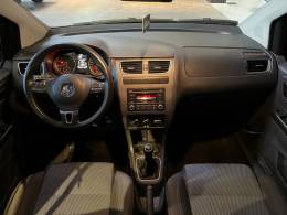VOLKSWAGEN - FOX - 2012/2013 - Preta - R$ 42.900,00