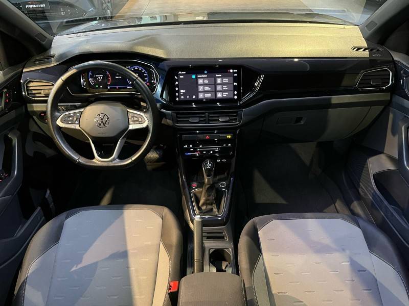 VOLKSWAGEN - T-CROSS - 2023/2024 - Cinza - R$ 129.900,00