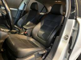 VOLKSWAGEN - JETTA - 2016/2016 - Branca - R$ 85.900,00
