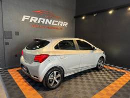 CHEVROLET - ONIX - 2017/2018 - Prata - R$ 70.900,00