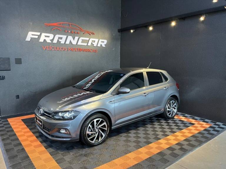 VOLKSWAGEN - POLO - 2021/2022 - Cinza - R$ 95.900,00