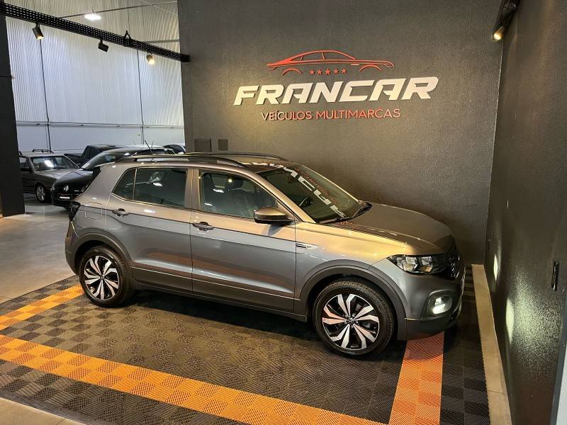 VOLKSWAGEN - T-CROSS - 2023/2024 - Cinza - R$ 129.900,00