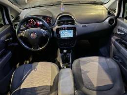 FIAT - PUNTO - 2012/2013 - Branca - R$ 43.900,00