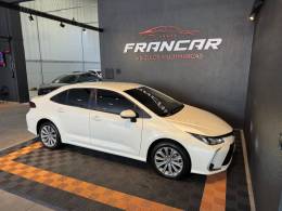 TOYOTA - COROLLA - 2019/2020 - Branca - R$ 125.900,00