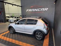 RENAULT - SANDERO - 2012/2012 - Prata - R$ 39.900,00