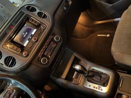 VOLKSWAGEN - TIGUAN - 2011/2012 - Prata - R$ 51.900,00
