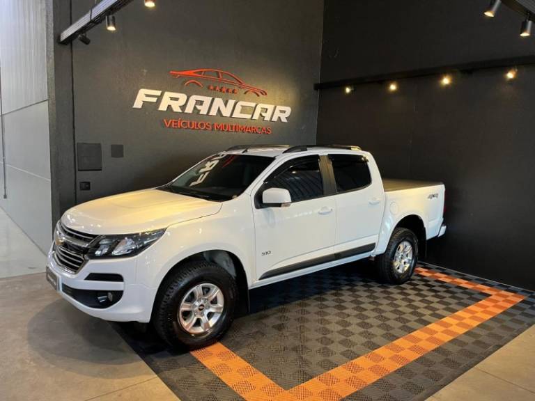 CHEVROLET - S10 - 2017/2018 - Branca - R$ 145.900,00