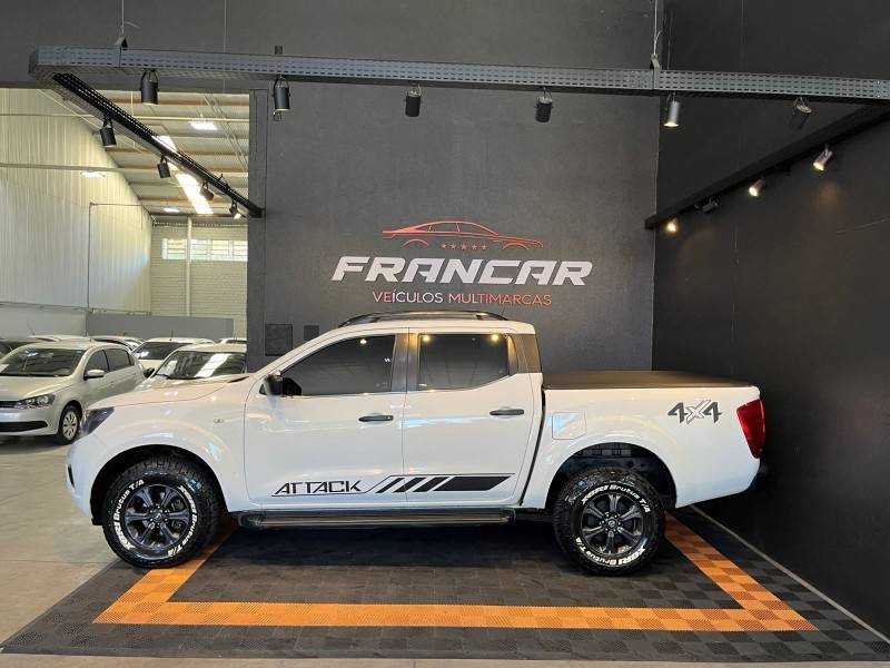 NISSAN - FRONTIER - 2021/2022 - Branca - R$ 158.900,00