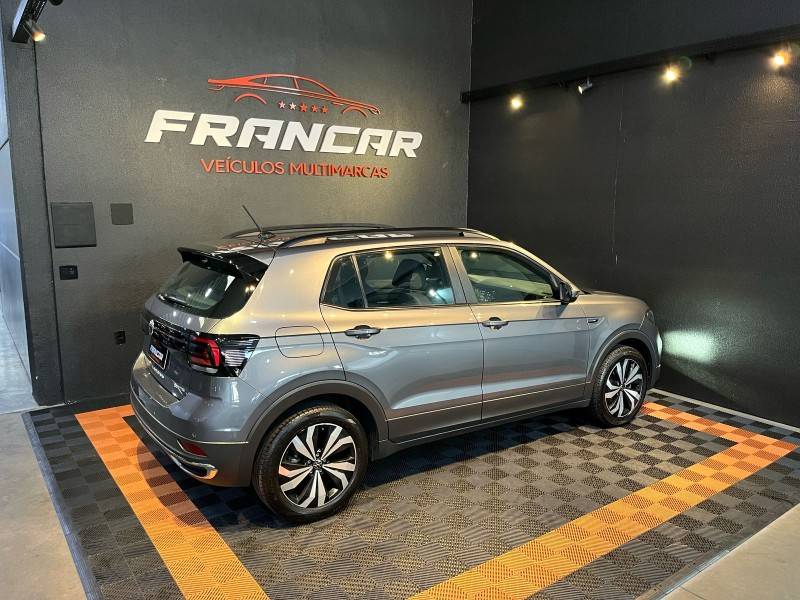 VOLKSWAGEN - T-CROSS - 2023/2024 - Cinza - R$ 119.900,00