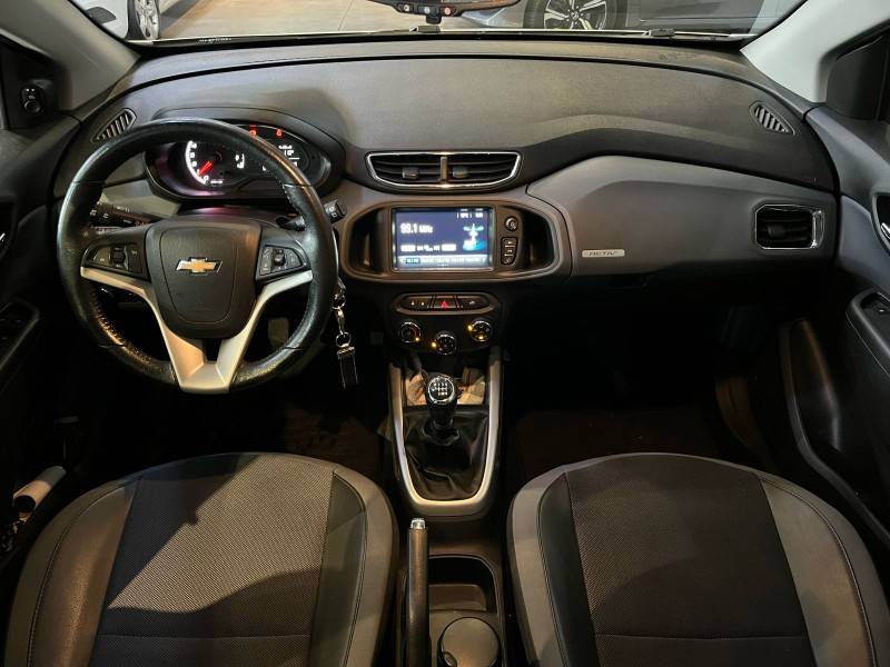 CHEVROLET - ONIX - 2018/2019 - Prata - R$ 72.900,00