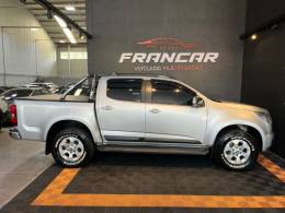 CHEVROLET - S10 - 2013/2014 - Prata - R$ 104.900,00