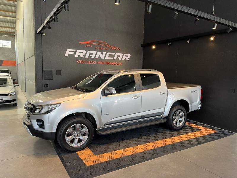 CHEVROLET - S10 - 2021/2022 - Prata - R$ 162.900,00