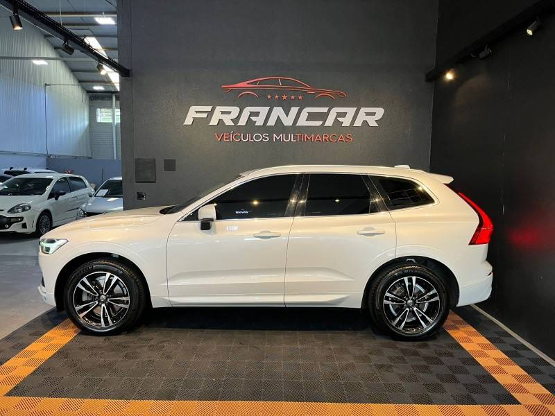 VOLVO - XC60 - 2019/2020 - Branca - R$ 182.900,00