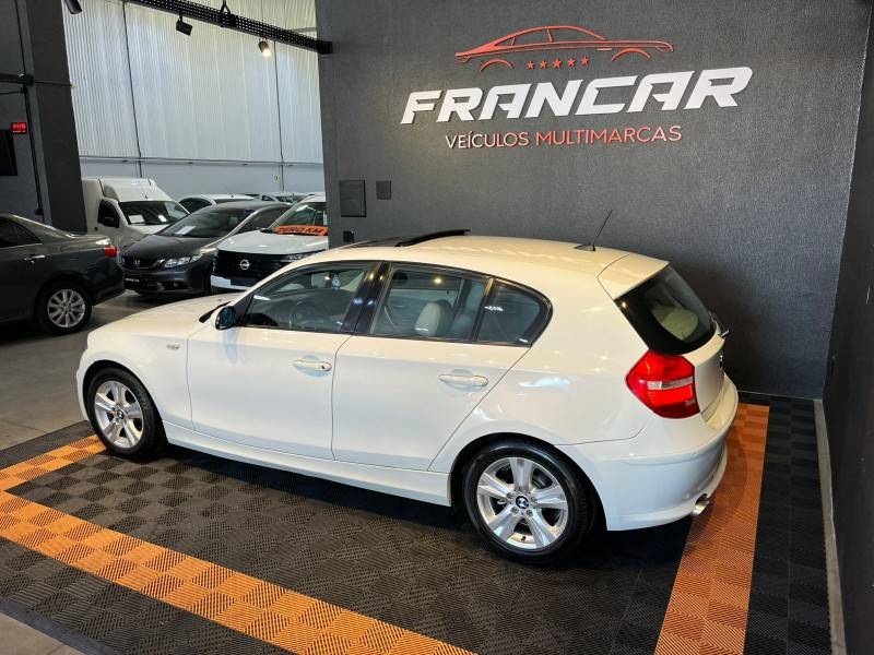 BMW - 120I - 2008/2009 - Branca - R$ 62.900,00