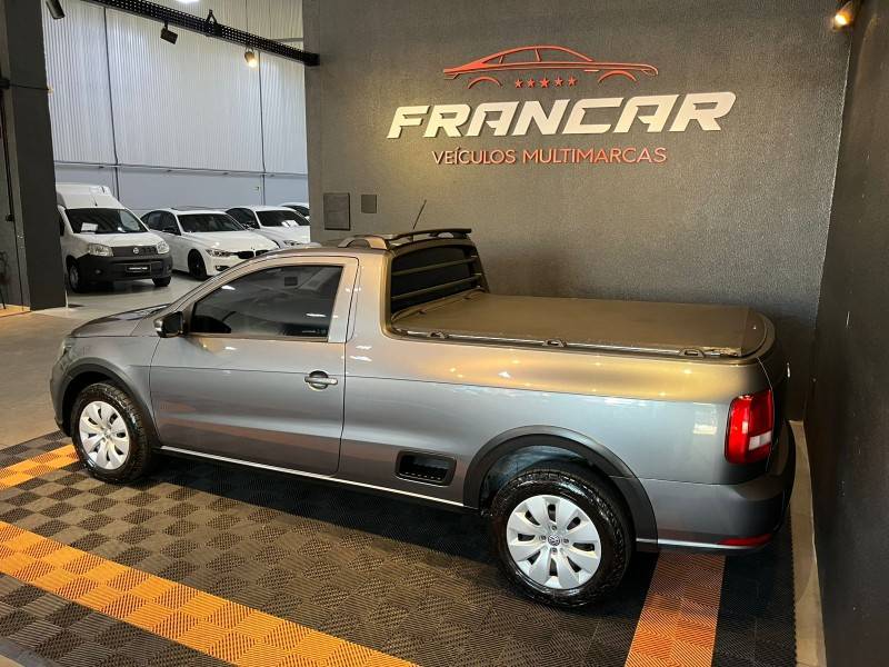 VOLKSWAGEN - SAVEIRO - 2017/2018 - Cinza - R$ 61.900,00