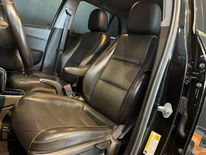 CHEVROLET - TRACKER - 2018/2019 - Preta - R$ 89.900,00