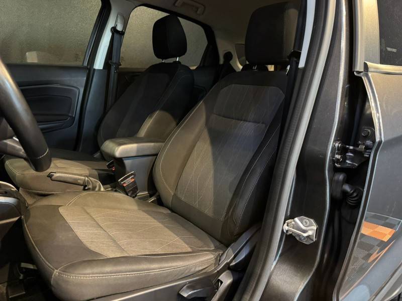 FORD - ECOSPORT - 2020/2021 - Cinza - R$ 80.900,00