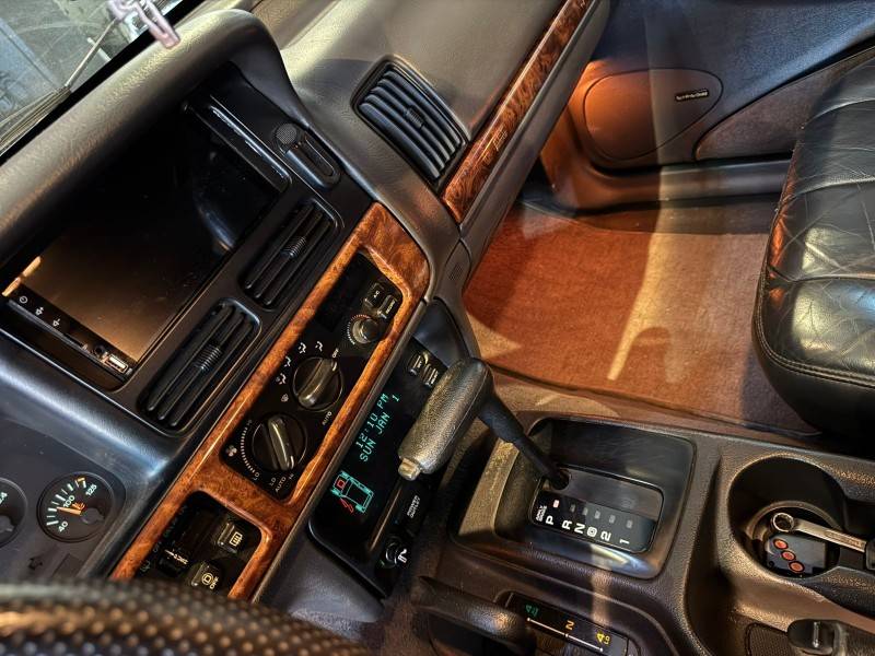 JEEP - GRAND CHEROKEE - 1997/1997 - Prata - R$ 45.900,00