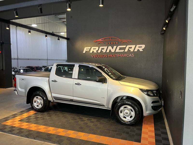 CHEVROLET - S10 - 2019/2020 - Prata - R$ 129.900,00