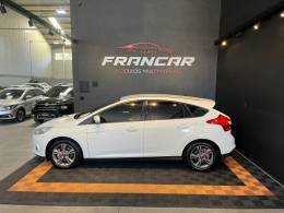 FORD - FOCUS - 2014/2014 - Branca - R$ 56.900,00