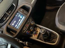 CHEVROLET - ONIX - 2018/2019 - Prata - R$ 72.900,00