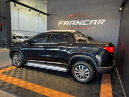FIAT - TORO - 2020/2021 - Preta - R$ 122.900,00