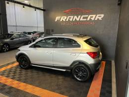 CHEVROLET - ONIX - 2018/2019 - Prata - R$ 72.900,00