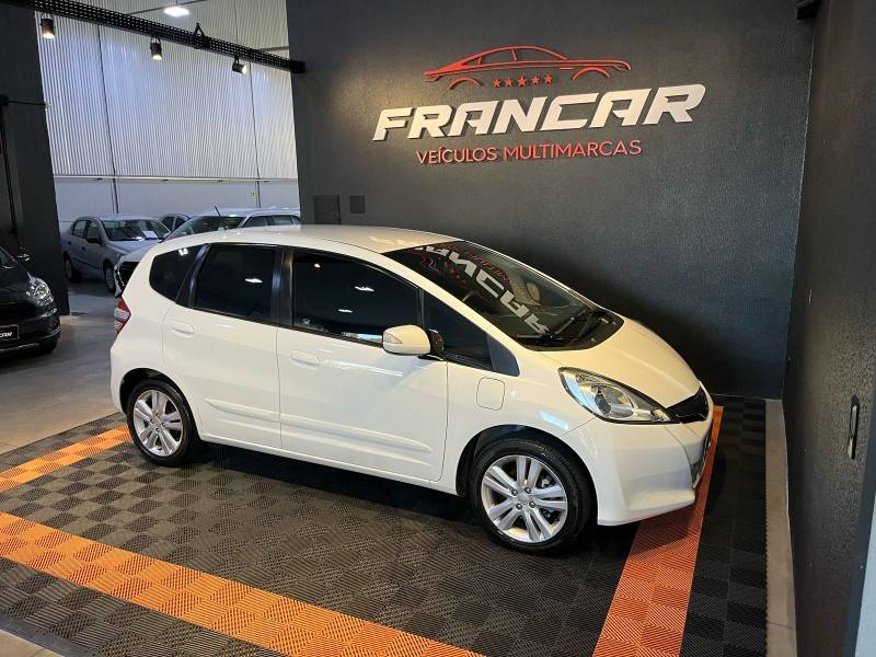 HONDA - FIT - 2012/2013 - Branca - R$ 59.900,00