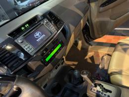 TOYOTA - HILUX SW4 - 2011/2012 - Prata - R$ 139.900,00